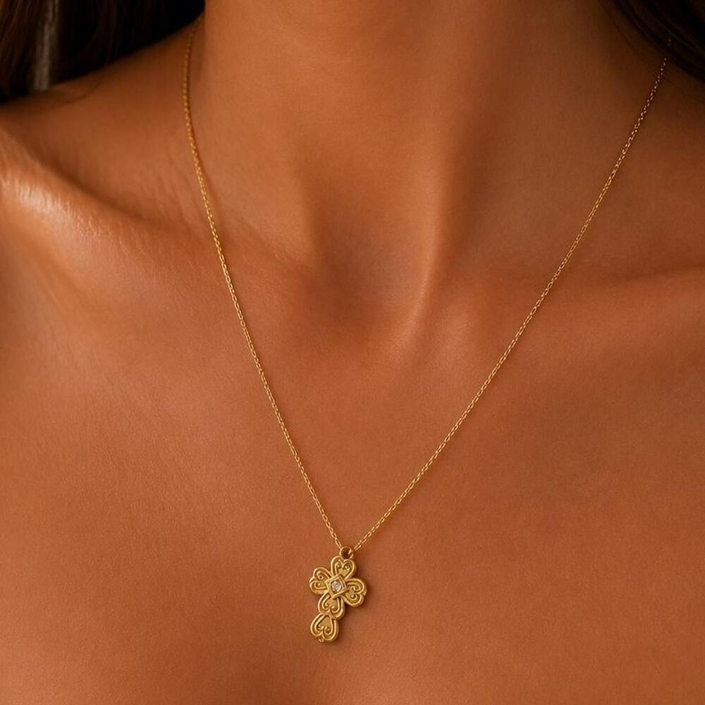 clover cross necklace D97
